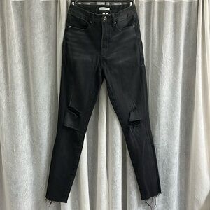 Good American black skinny distressed jeans with lots of stretch, SIZE 2/26
